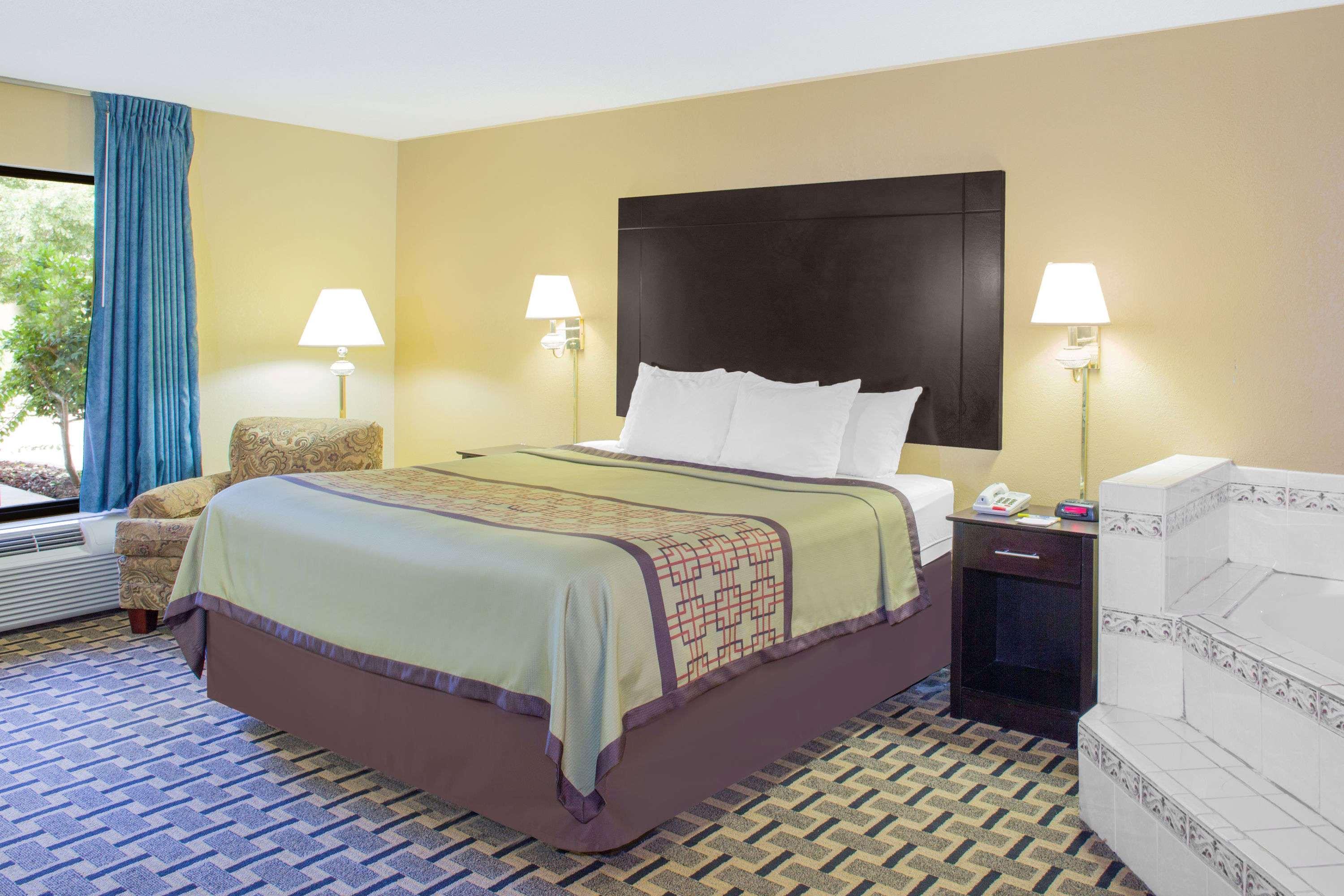 Days Inn By Wyndham Andalusia Zewnętrze zdjęcie