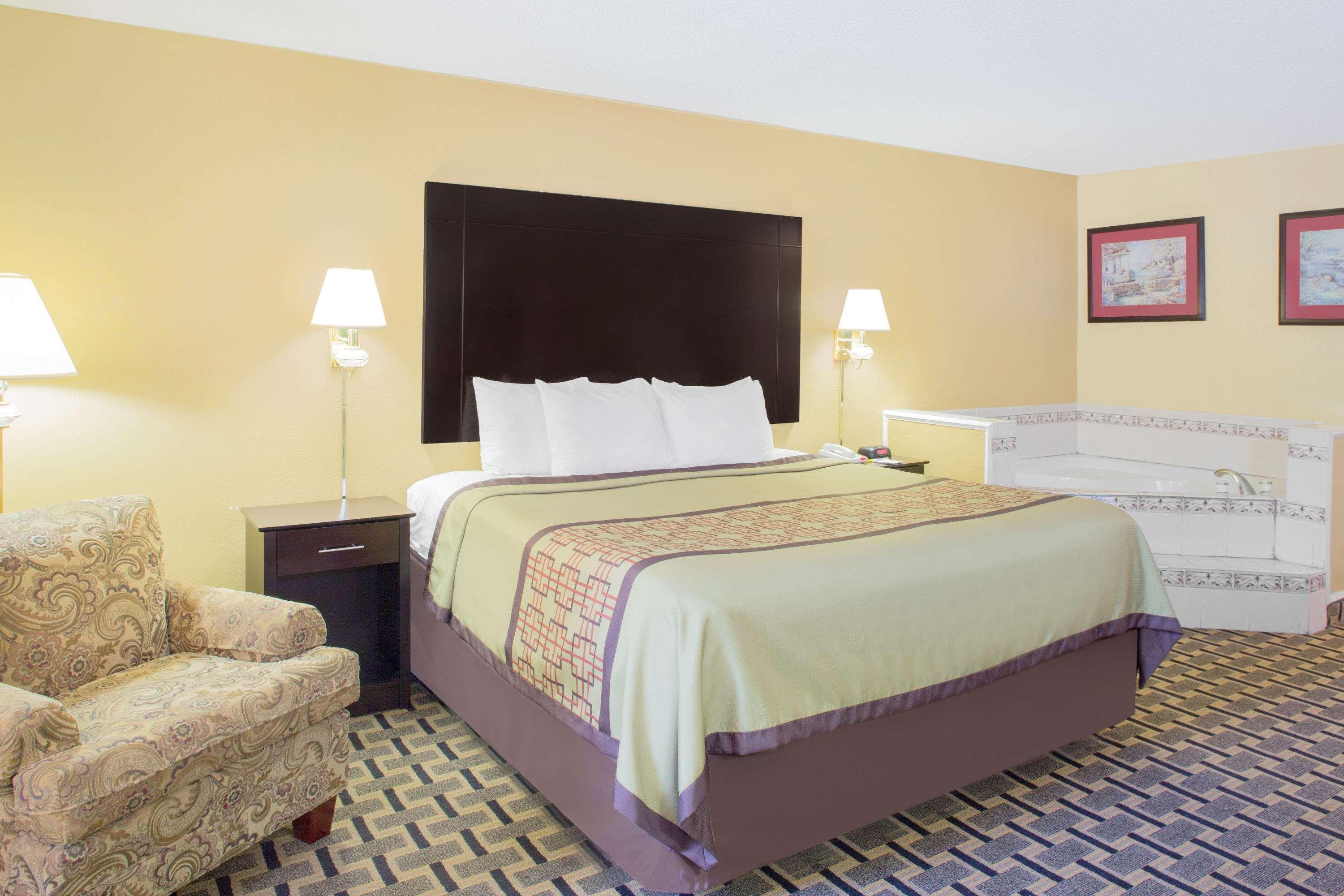 Days Inn By Wyndham Andalusia Zewnętrze zdjęcie